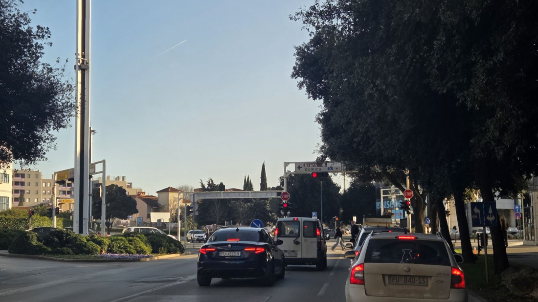 Provalili u napuštenu zgradu u centru Pule, policija ih brzo uhitila