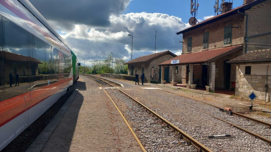 Nastavlja se besplatna vožnja vlakom za umirovljenike i starije od 65 godina: Rok za prijavu do kraja siječnja!