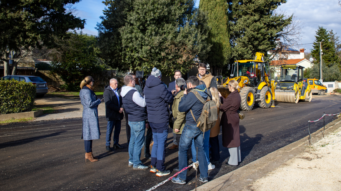 Pula: Ove srijede u promet se pušta Štinjanska cesta, gradonačelnik obišao radove