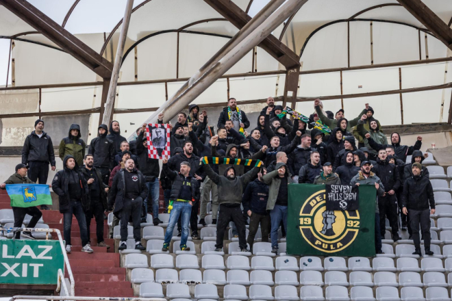 Dok je Poljud šutio, Demoni su pjevali..