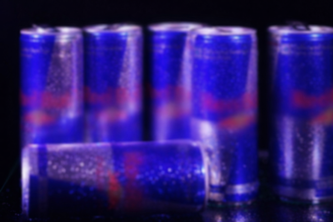 Prodaja energetskih pića maloljetnicima mogla bi uskoro biti zabranjena!