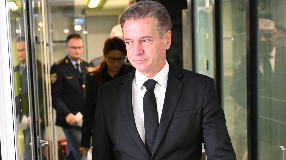 Protiv slovenskog premijera Goloba vodi se istraga zbog boravaka u Istri