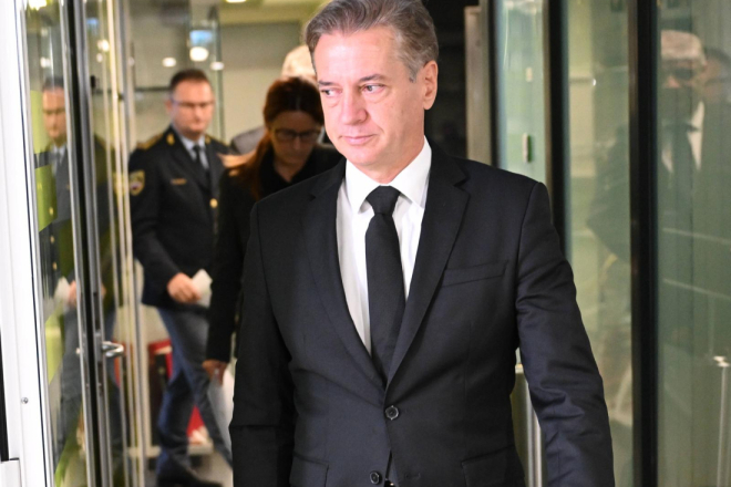 Protiv slovenskog premijera Goloba vodi se istraga zbog boravaka u Istri