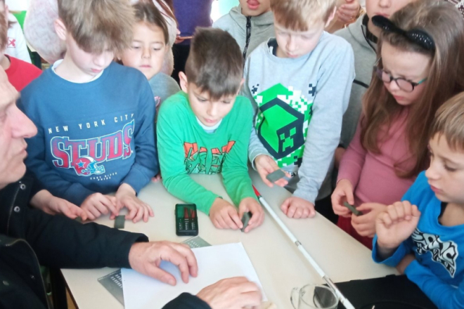 Mali radoznalci velikog srca: Edukacije o životu slijepih u Novigradu i Fažani