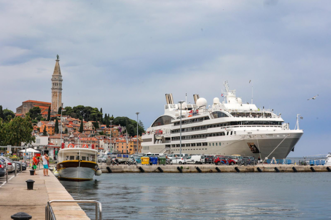 Rovinj prvi u Istri uvodi turističku pristojbu za kruzere!