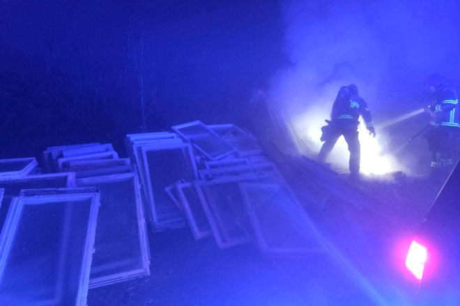 Požar u Pazinu izazvan ilegalnim spaljivanjem otpada!