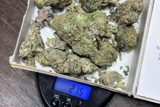 Mladići u Puli hhićeni zbog sumnje na promet drogama: Kod sebe imali hašiš, marihuanu i novac!