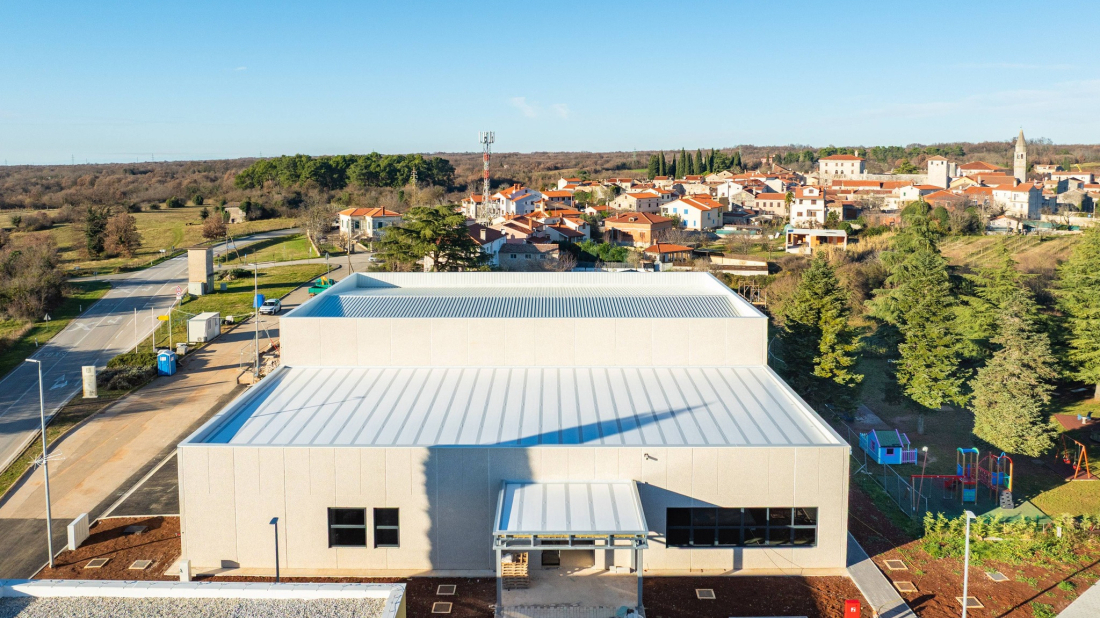 Svetvinčenat dobiva novu školu, sportsku dvoranu i igrališta – najveći projekt u povijesti općine pri kraju