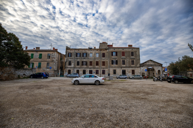 Sutra počinju radovi uz Arenu: uređuje se parkiralište u Gladijatorskoj ulici