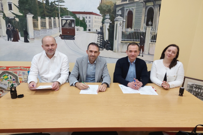 U Pulaprometu potpisan Aneks Kolektivnog Ugovora - zaposlenicima rastu plaće!