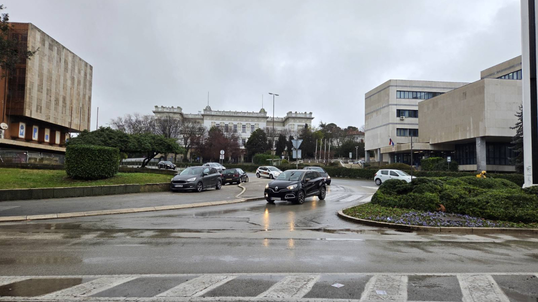 Prevaranti ponovno udarili: 70-godišnjak ostao bez desetaka tisuća eura, ženi skinut novac s računa