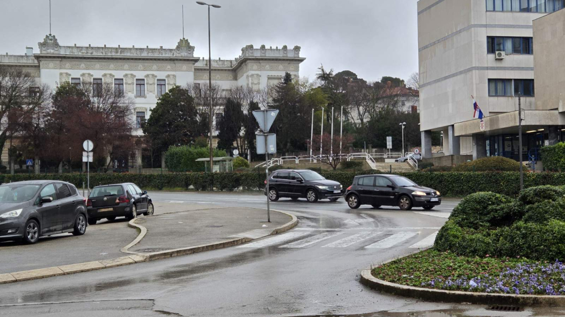 Dvoje maloljetnika nestalo u Puli: Policija traga za Monikom i Vinkom