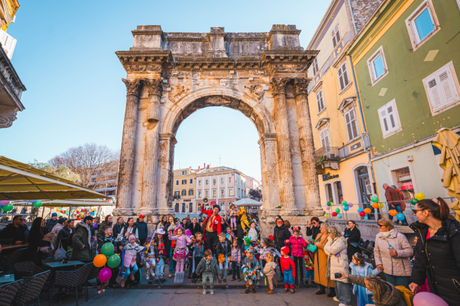 Pula: Zbog lošeg vremena otkazana manifestacija 'U potrazi za Karnevalom'