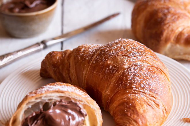 Miris dizanog tijesta koji vraća strpljenje u kuhinju: zašto se sve više ljudi vraća svježem kvascu