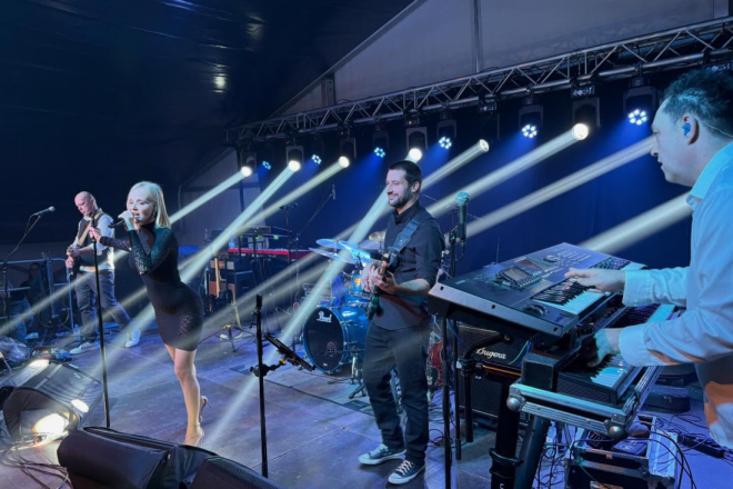 Jelena Rozga na Valentinovo rasplesala Žminj