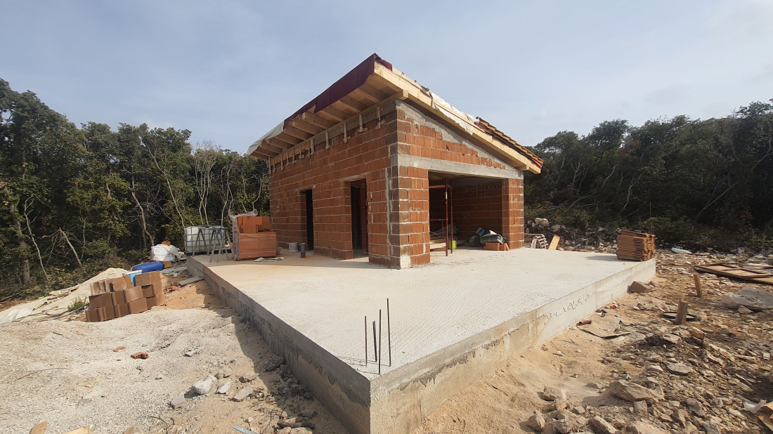 Krčio šumu pa počeo graditi kuću: Austrijancu zaustavljena bespravna gradnja kod Rovinja