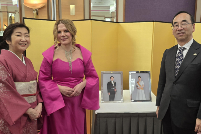 Elis Lovrić ponovno uveličala proslavu rođendana cara Japana