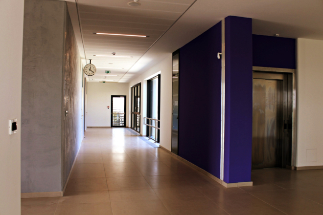 Srednjoškolac u Bujama došao u školu s opasnim predmetom, odmah udaljen s nastave