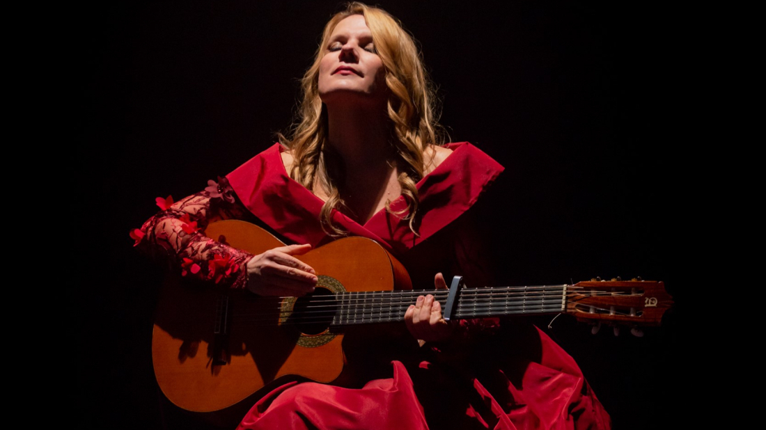 U petak u Rovinju besplatan koncert kantautorice Elis Lovrić