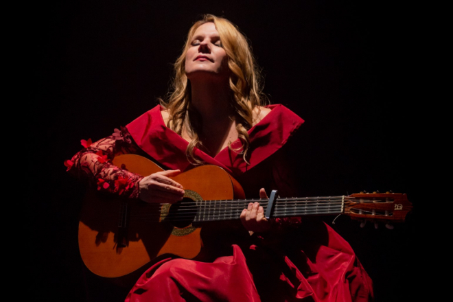 U petak u Rovinju besplatan koncert kantautorice Elis Lovrić