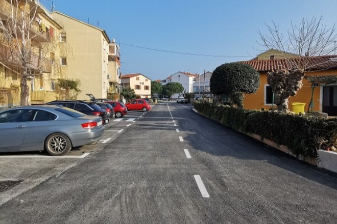 Foto: Završena obnova, prometnica u Komuneli ponovno otvorena za promet