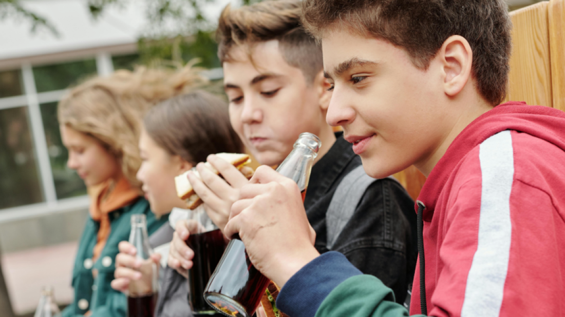 Nutricionistica Bradanović: Društvene mreže stvaraju nerealne ideale i loše prehrambene navike kod mladih