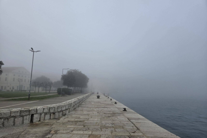 Maglovito jutro u priobalju, ali slijede sunčani i ugodno topli dani
