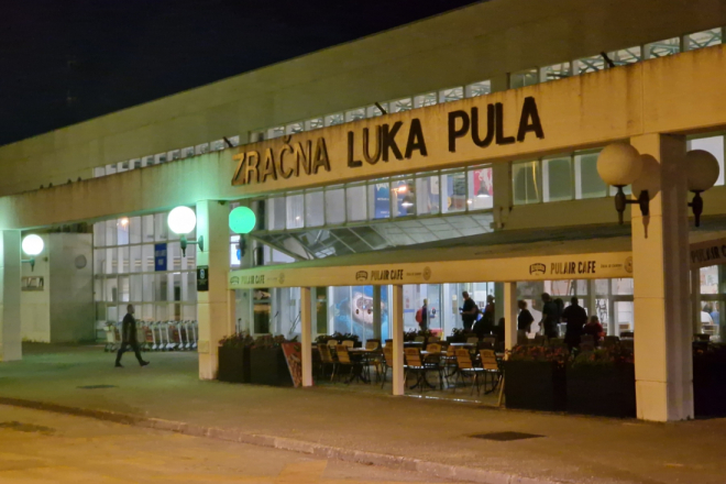 Zračna luka Pula u lipnju prevezla gotovo 97 tisuća putnika, ali od početka godine još je u minusu