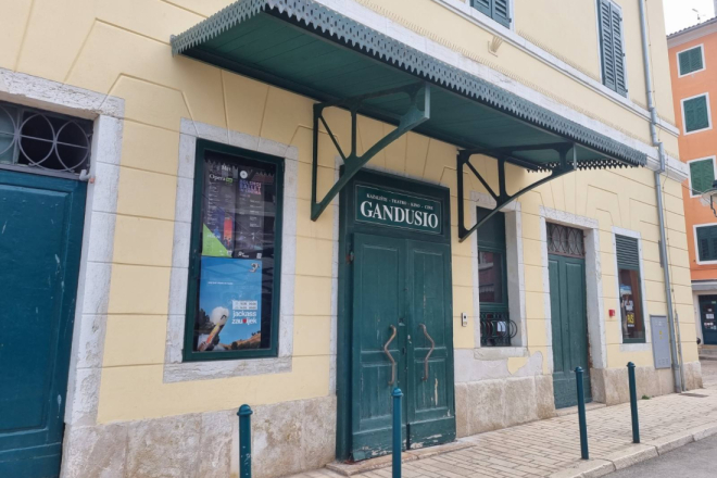 Ljetno kino vraća se u Rovinj: Filmovi pod zvijezdama na novoj lokaciji i bogat program u Kinu Gandusio