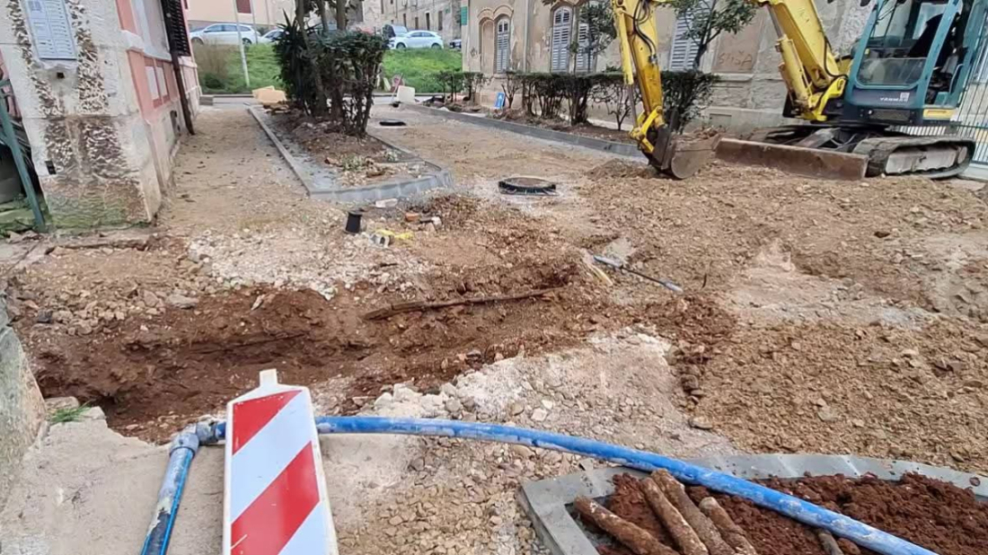 Palazzine u kaosu: Stanari bez pristupa domovima, Pršo proziva grad zbog nebrige