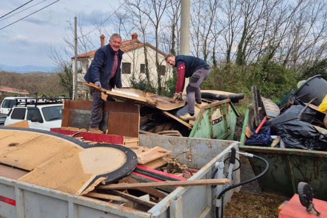 Dva kontejnera smeća u jednom danu: Mještani Ritošinog Briga očistili svoje naselje