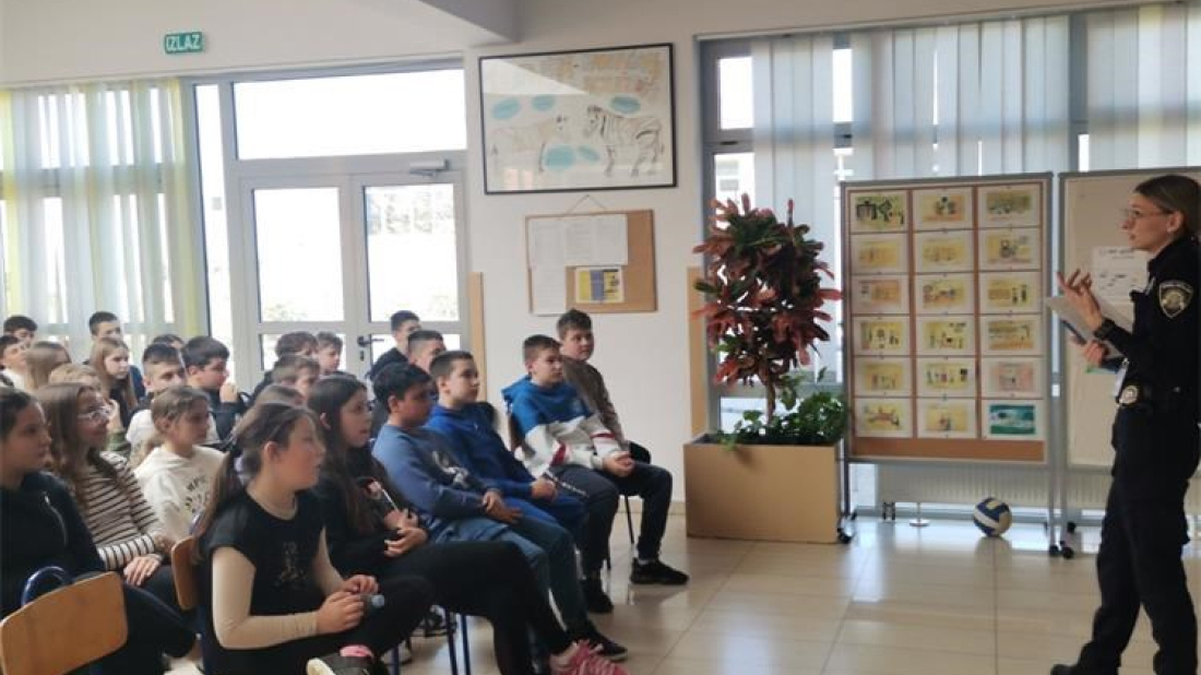 Policija u Barbanu upozorila učenike: Romobili nisu igračka, pravila su stroga