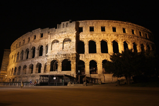 Pula gasi svjetla oko Arene: Priključuje se globalnoj akciji za planet