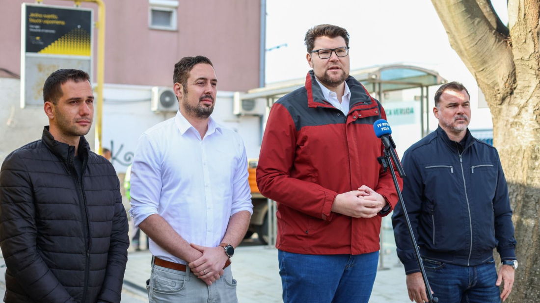 KREĆU RADOVI U TOMASINIJEVOJ! Jednosmjerni promet, izmjene linija i nova pravila na Verudi