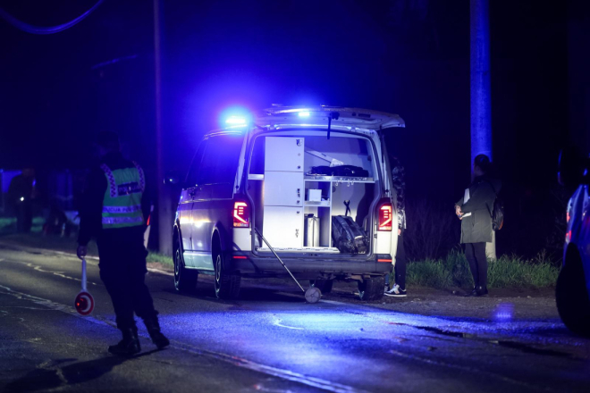 Pijan sletio s ceste kod Buzeta i prevrnuo se na krov, dvoje ozlijeđenih