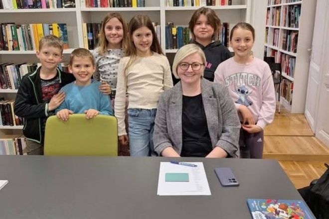 U Rovinju započeo s radom Dječji čitateljski klub: Mali ljubitelji knjige ispunili knjižnicu smijehom i pričama