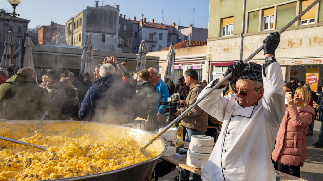 Uskrsna fritaja od 1600 jaja i špaleta ove subote na pulskoj Tržnici