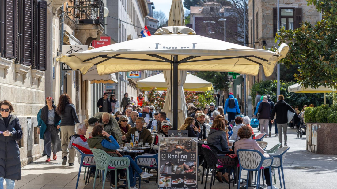 Đir po Puli: Uskrsni vikend izveo brojne građane i turiste na ulice