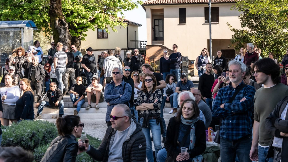 FOTO: Kanfanarska placa u znaku Blueskrsa – vrhunski nastupi, vino i odlična atmosfera