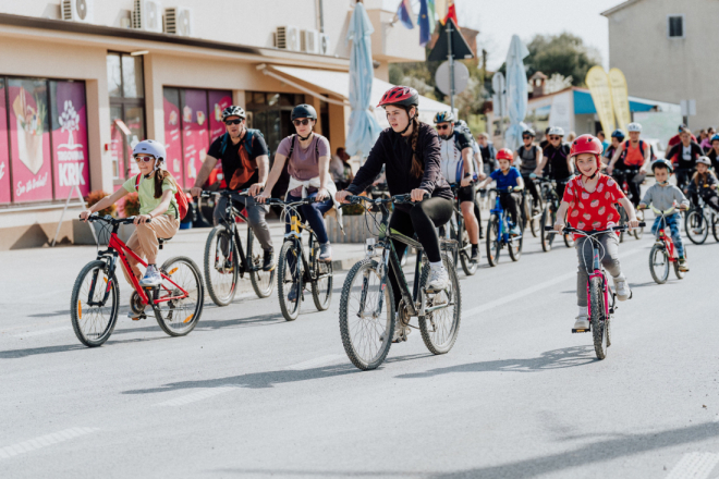 Foto: Proljetna MTB Parenzana u Vižinadi okupila više od 170 sudionika