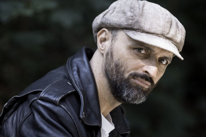 Karakaš u Rovinju predstavlja “Sunčanik”: Roman koji otvara pitanja o zlu, strahu i čovjeku