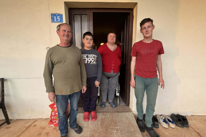 Drama kod Umaga: Obitelj s djecom pred deložacijom, mještani stali u obranu, Grad najavljuje pomoć u smještaju!