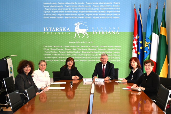 Župan Miletić potpisao ugovore: Gotovo 500.000 eura za socijalnu skrb u Istri