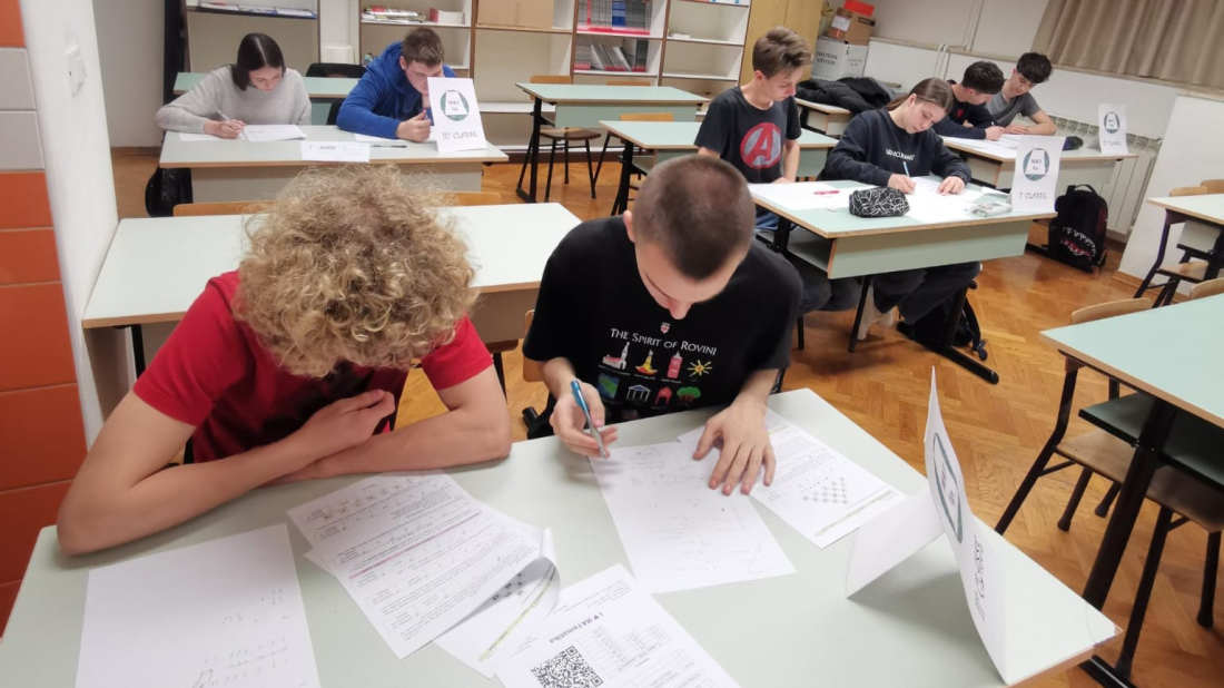 Rovinjska talijanska srednja škola briljirala na MATligi: Učenici se plasirali na državno finale
