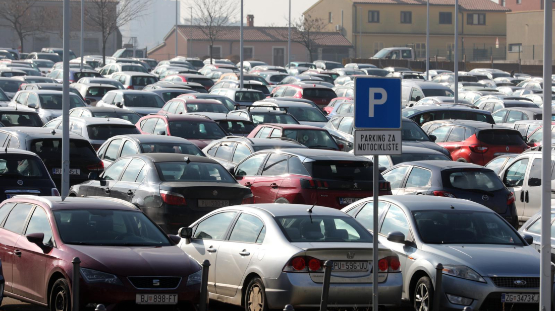 Više od 300 novih parkirnih mjesta u Puli, kreće projekt vrijedan milijun eura