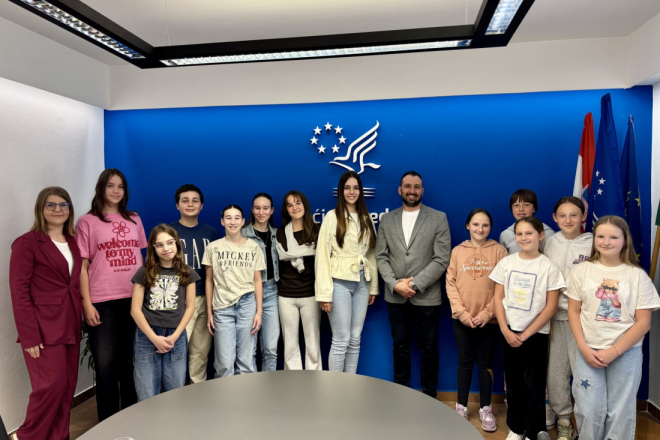 Medulinski osnovnoškolci kod načelnika, zanimala ih biciklistička staza do Pule