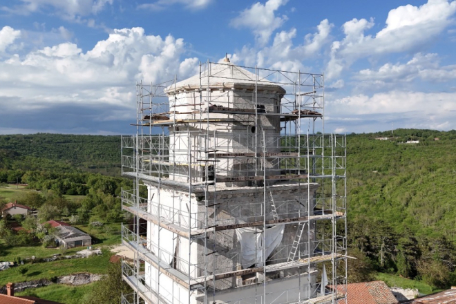 Obnova zvonika u Tinjanu: Ugovor vrijedan 64 tisuće eura za očuvanje kulturne baštine