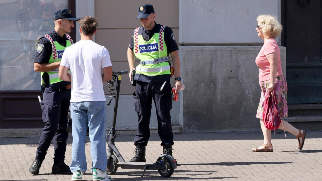 Policija u Puli oduzela romobil 20-godišnjaku!