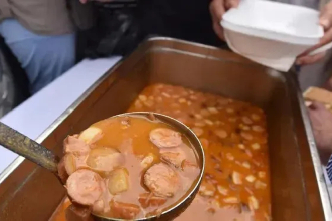 Labin slavi Prvi maj uz grah, glazbu i budnicu