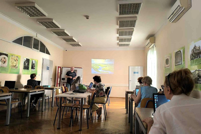 U Puli se održavaju besplatne informatičke radionice za umirovljenike – prijave su u tijeku!